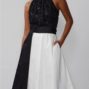 New York & Company Black and White Floral Dress